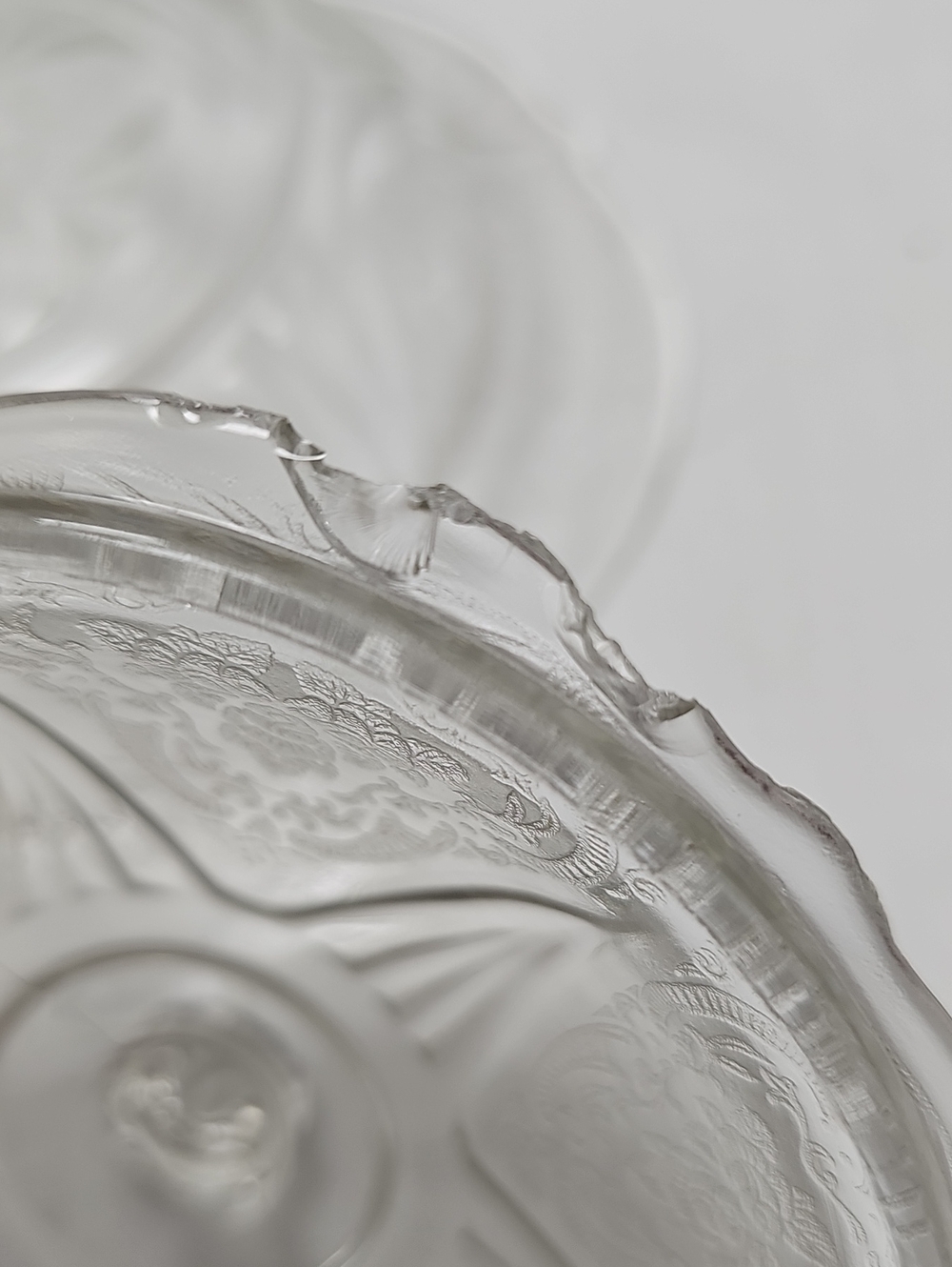 Hazel Atlas Royal Lace Pattern Glass Butter Dish - Picture 6 of 6